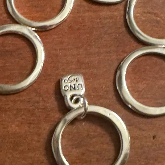 UNO de 50 Silver Multi-Band Ring with Logo Charm - Picture 6 of 6